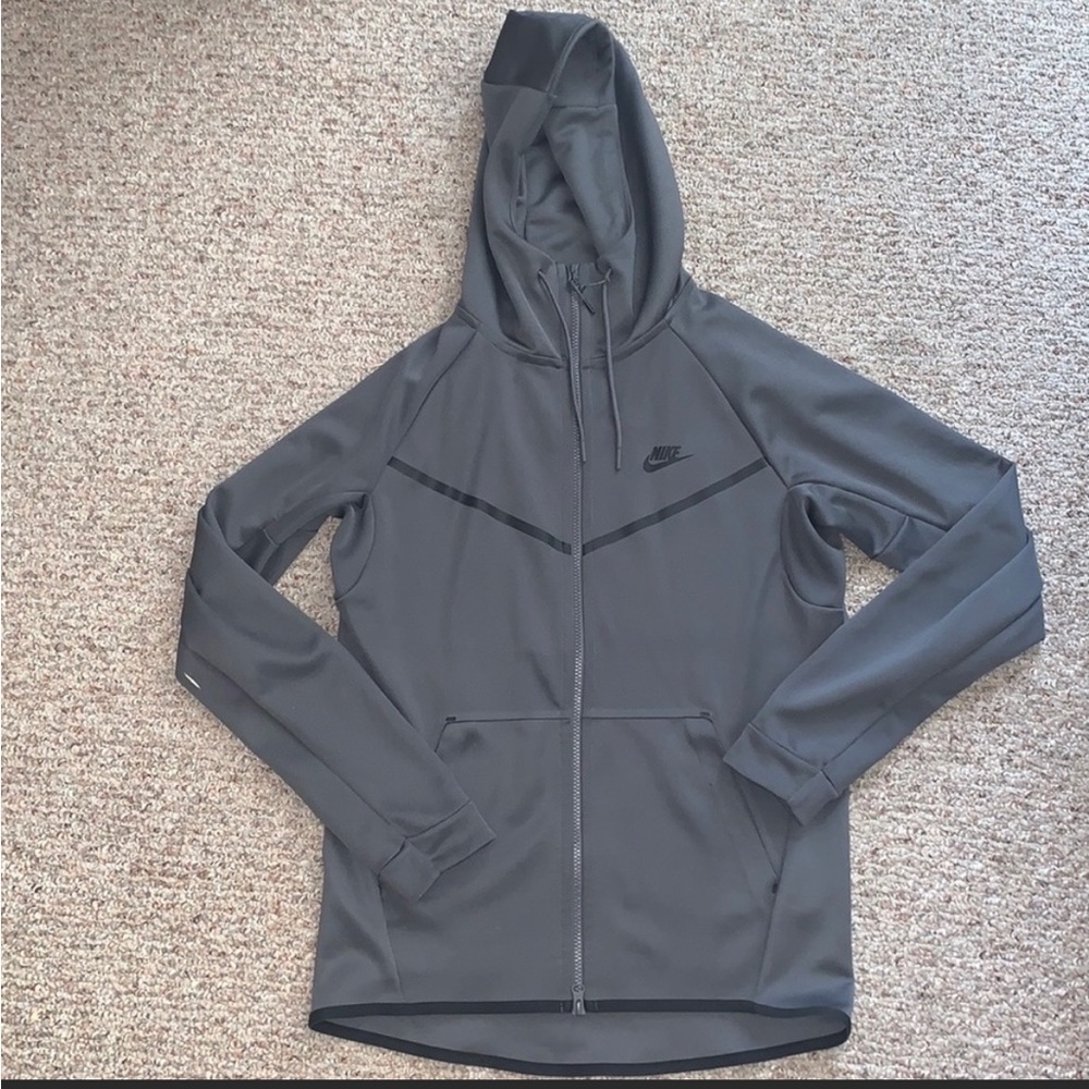 Nike Sportwear Tech Full Zip Sweatshirt. Dark grey. Mens size Medium